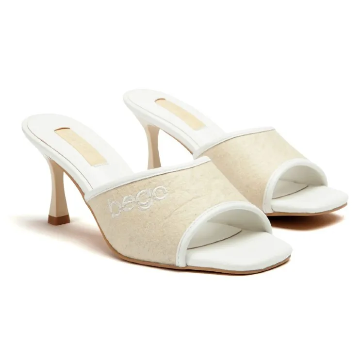 Bego Vegan Label’s Lily sandals - Shoes and accessories made from pineapple leather and recycled rubber. The brand is 100% vegan.